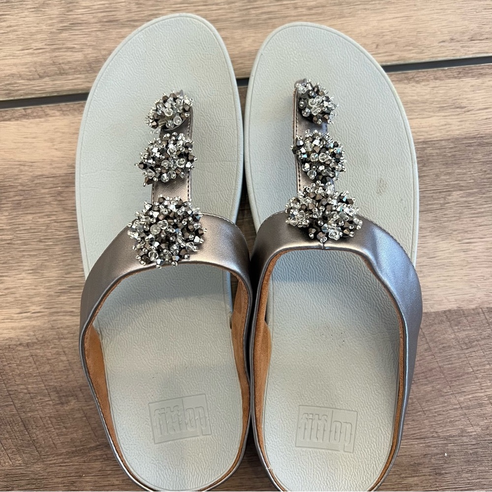 Fitflop comfort sandals size 10 barely worn excellent condition.,